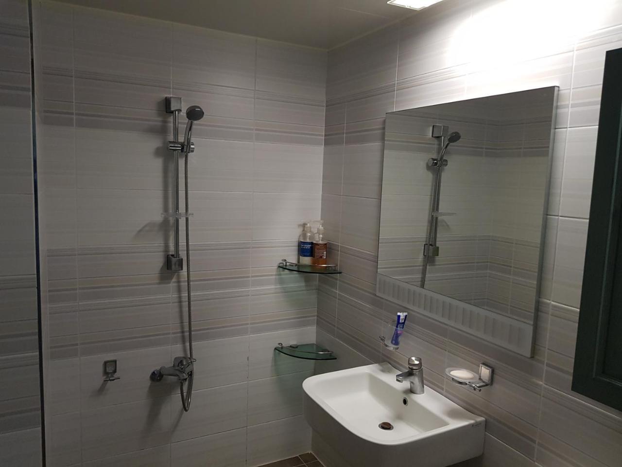 Purmir Pension Seogwipo Bagian luar foto