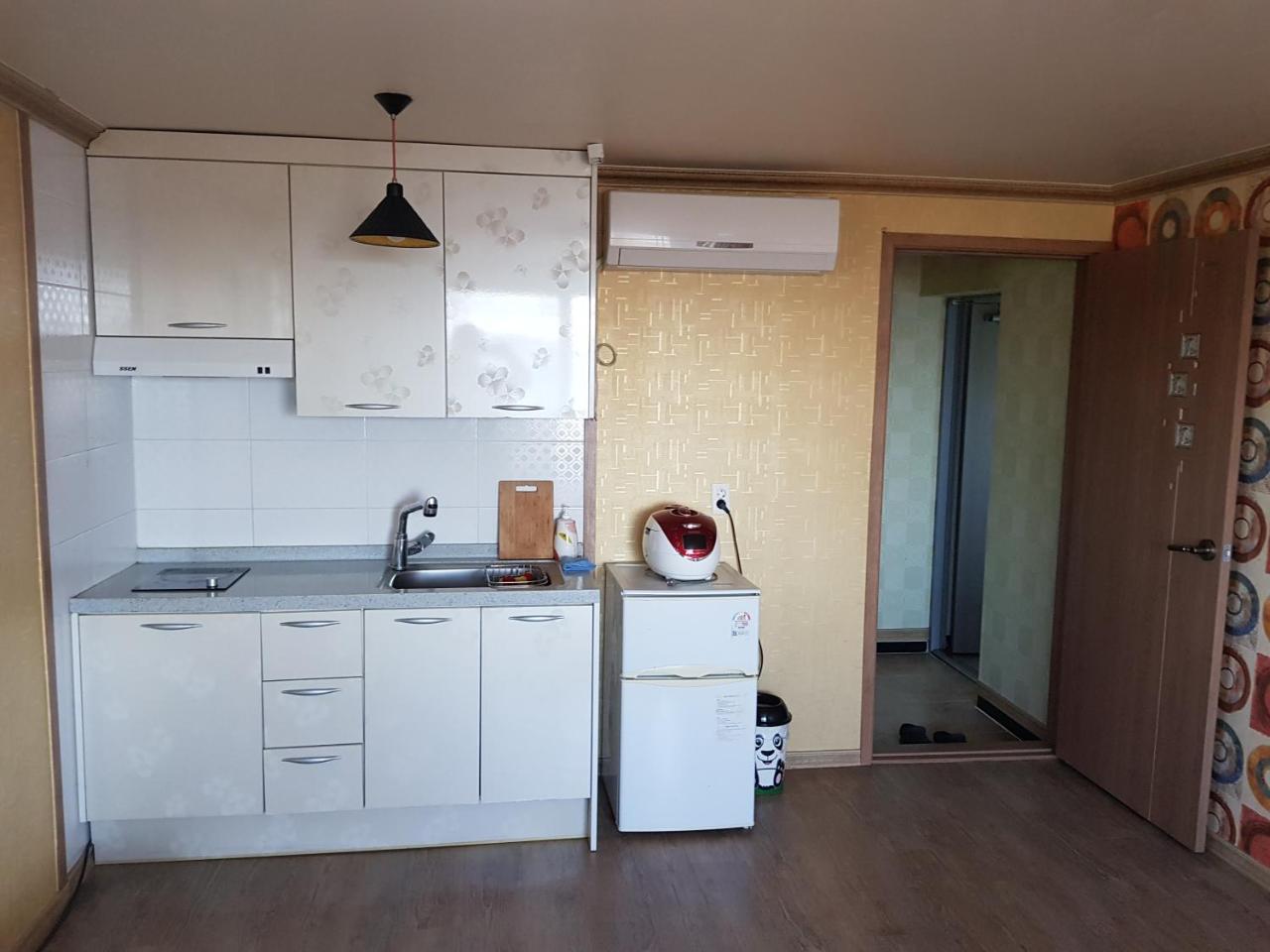 Purmir Pension Seogwipo Bagian luar foto