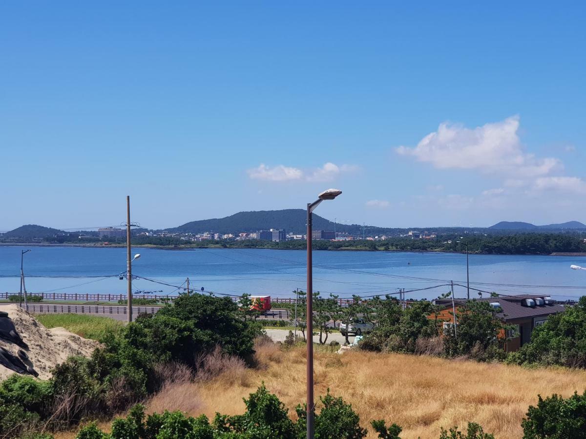 Purmir Pension Seogwipo Bagian luar foto
